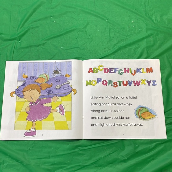 HUMPTY DUMPTY & Other Nursery Rhymes Book & CD Gently Used - Picture 7 of 10